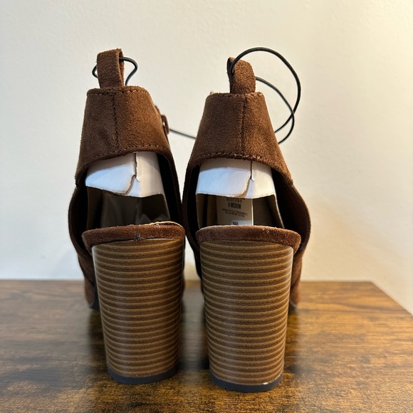 A.n.a Muse DK Cognac Open Toe Heeled Bootie NWT/box - Picture 3 of 6